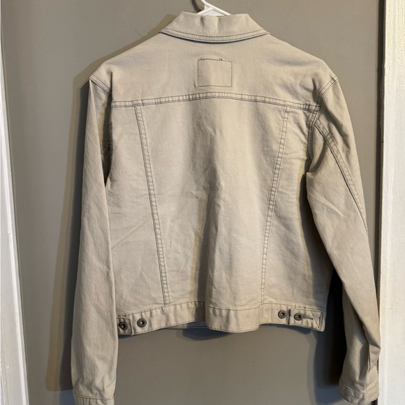 Levi's Women’s Like-New Cream Jean Denim Jacket - Picture 8 of 8